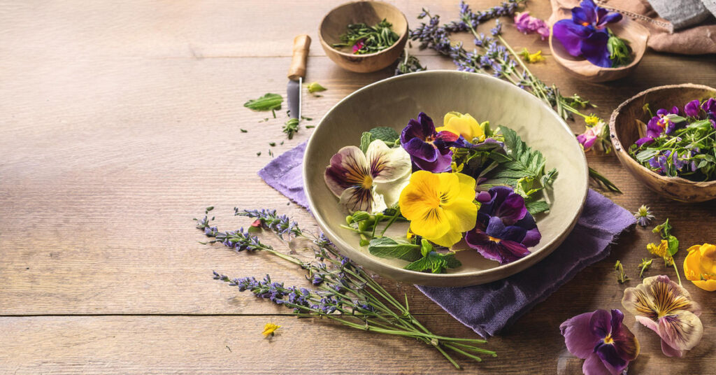 Petal Poetry, preparing edible flowers